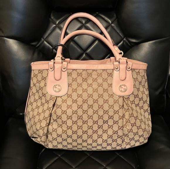 Gucci GG Scarlett bag in neutral - Picture 2 of 7